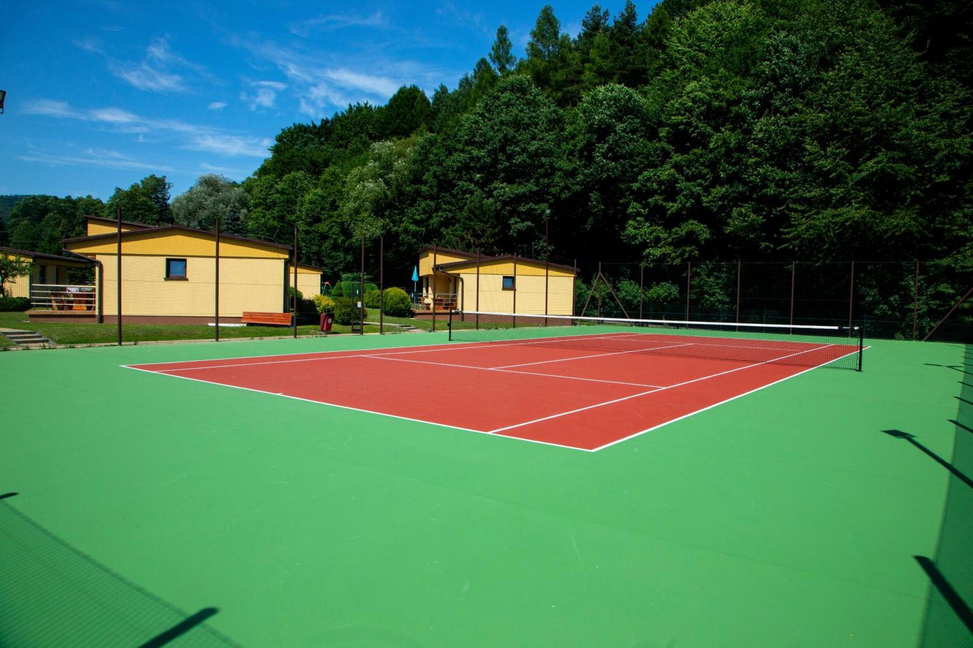 Ponikiew Resort Wadowice Exterior foto